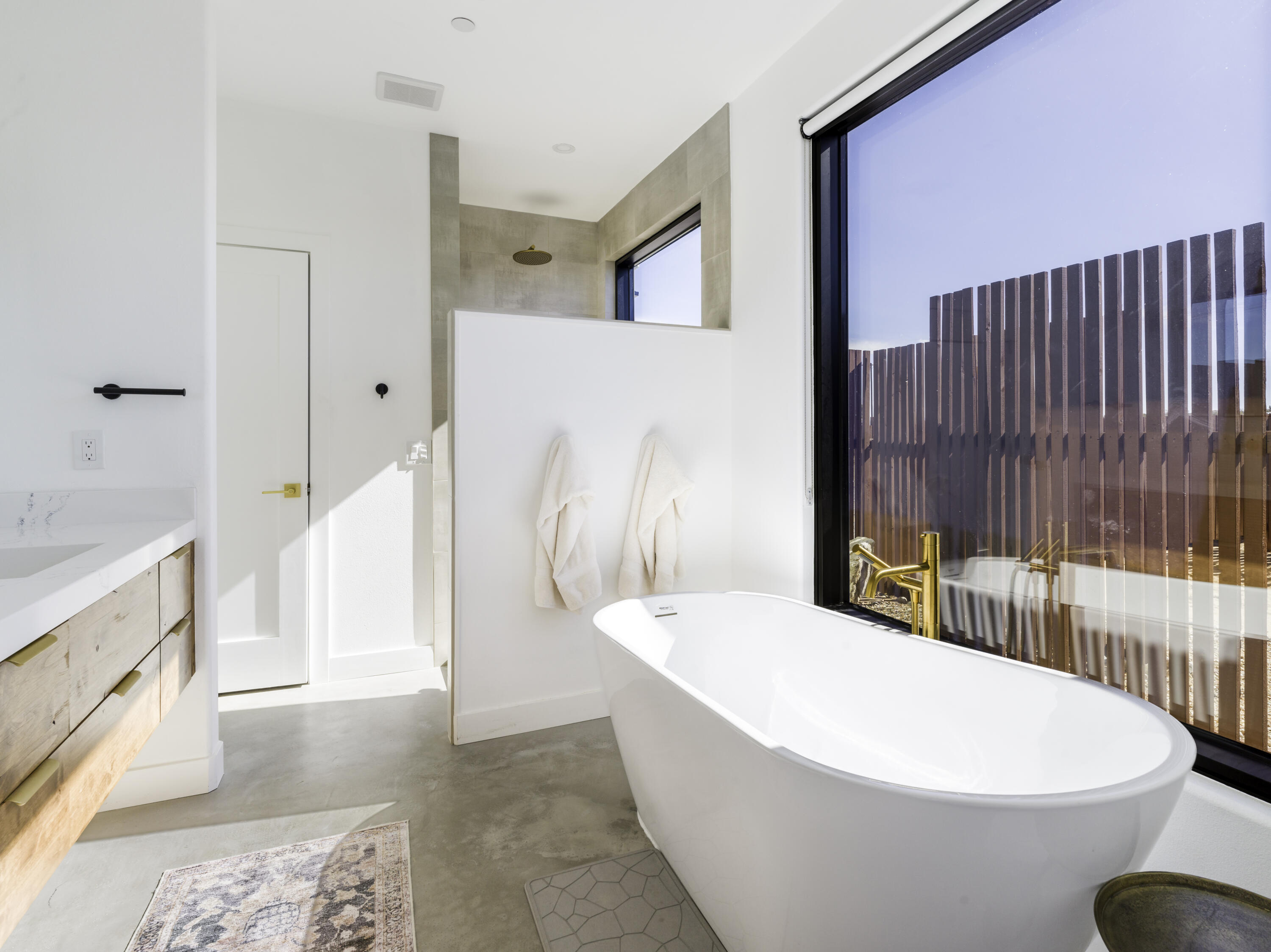 59130 Reche Road Landers, CA 92285 - Photo 24 of 71 a bathroom with a bathtub and a sink