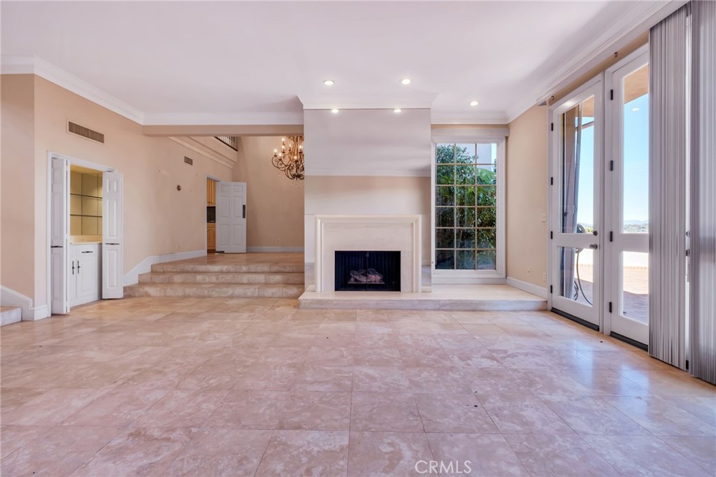 12305 Ridge Circle Los Angeles, CA 90049 - Photo 26 of 59