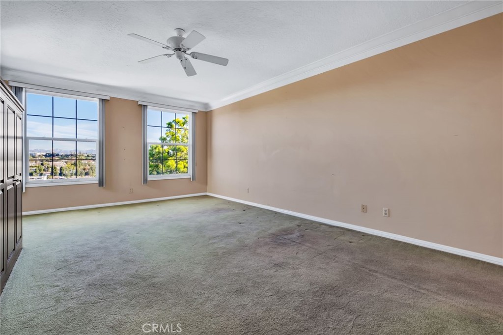 12305 Ridge Circle Los Angeles, CA 90049 - Photo 34 of 59