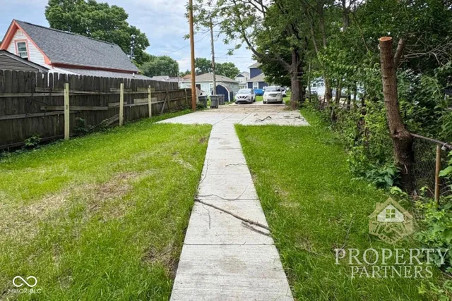 $1,495 | 1248 Herbert Street, Unit B, Indianapolis, IN 46202