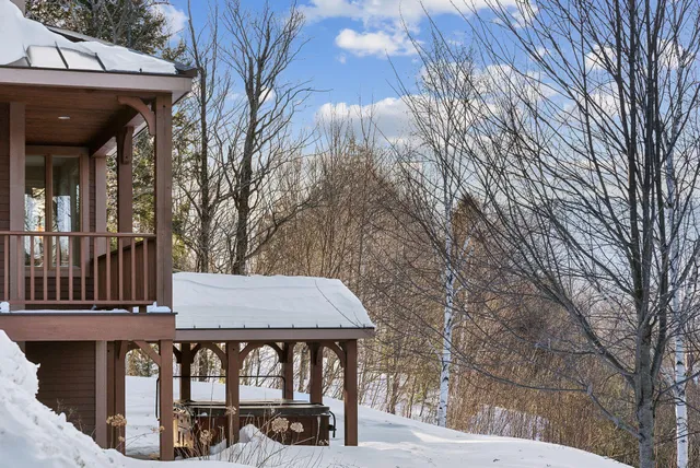 $1,695,000 | 20 Fairway Drive, Newry, ME 04261