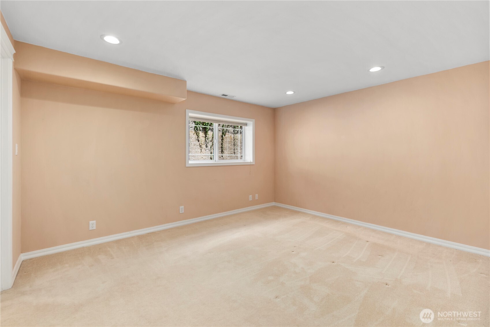 936 North 93rd Street Seattle, WA 98103 - Photo 26 of 39