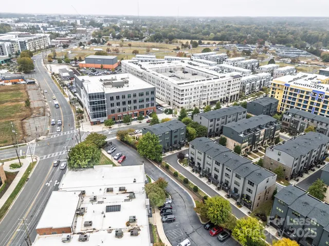 a picture of city view