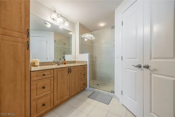 $2,100 | 2825 Palm Beach Boulevard, Unit 618, Fort Myers, FL 33916