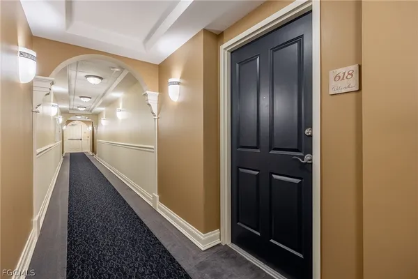 $2,100 | 2825 Palm Beach Boulevard, Unit 618, Fort Myers, FL 33916