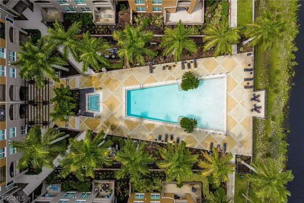 $2,100 | 2825 Palm Beach Boulevard, Unit 618, Fort Myers, FL 33916