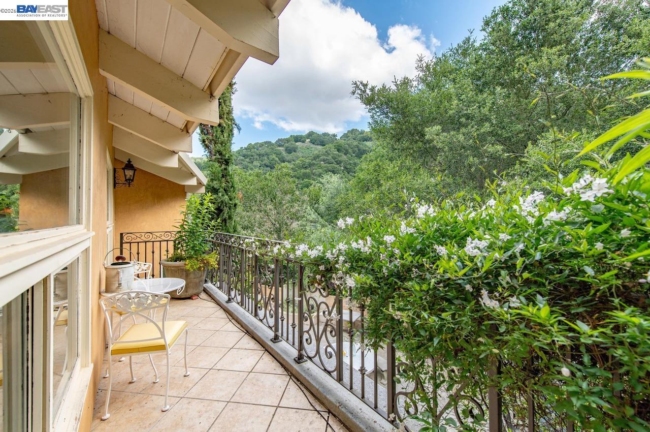 35655 Palomares Road Castro Valley, CA 94552 - Photo 39 of 90