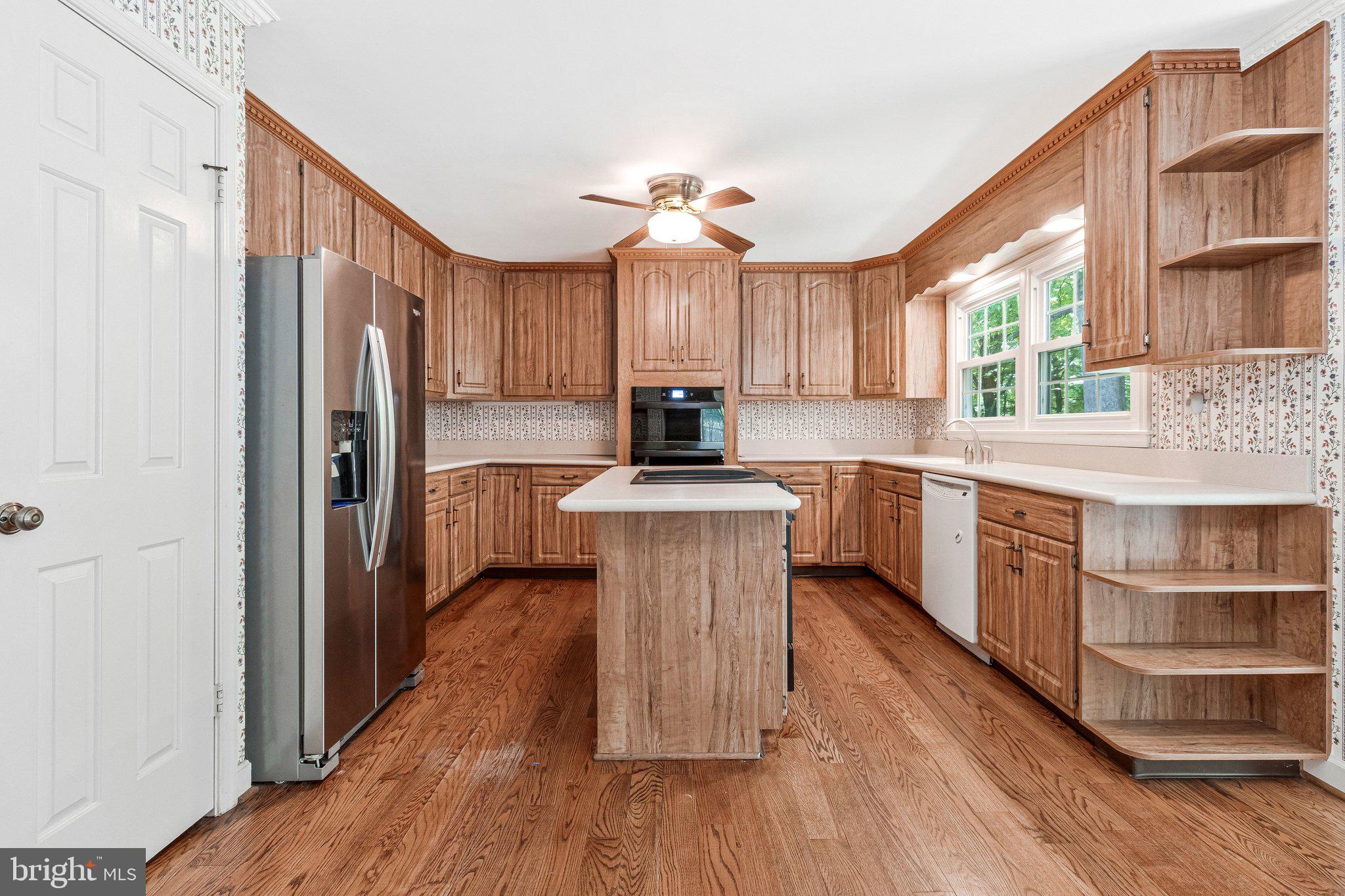 1750 Wexford Way Vienna, VA 22182 - Photo 17 of 67