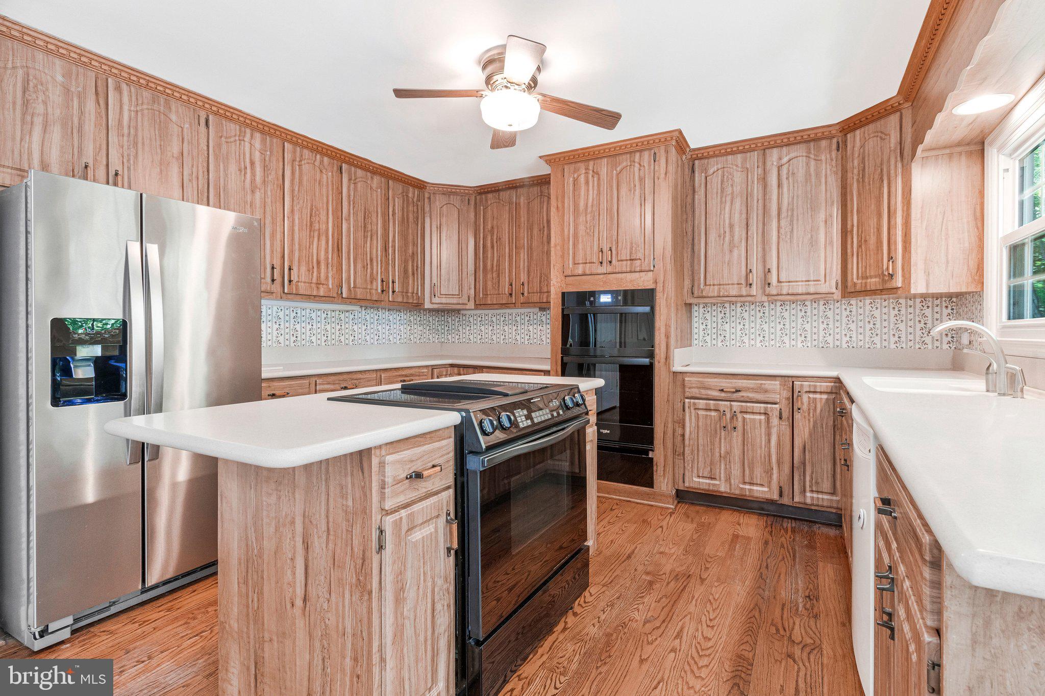 1750 Wexford Way Vienna, VA 22182 - Photo 19 of 67