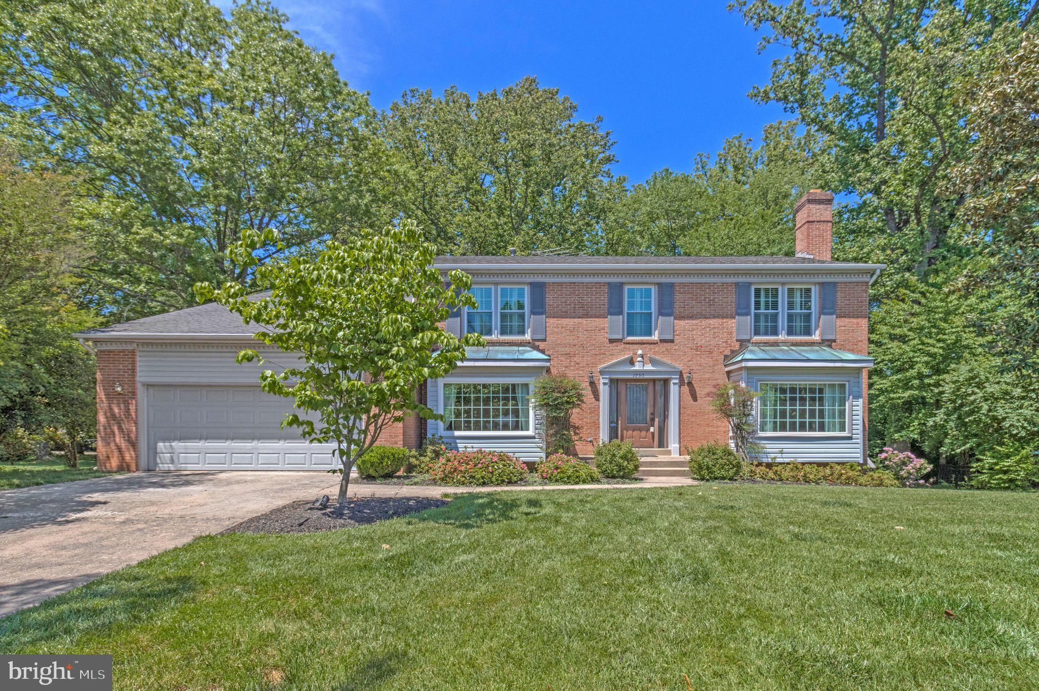 1750 Wexford Way Vienna, VA 22182 - Photo 2 of 67 Right in the Cul-De-Sac