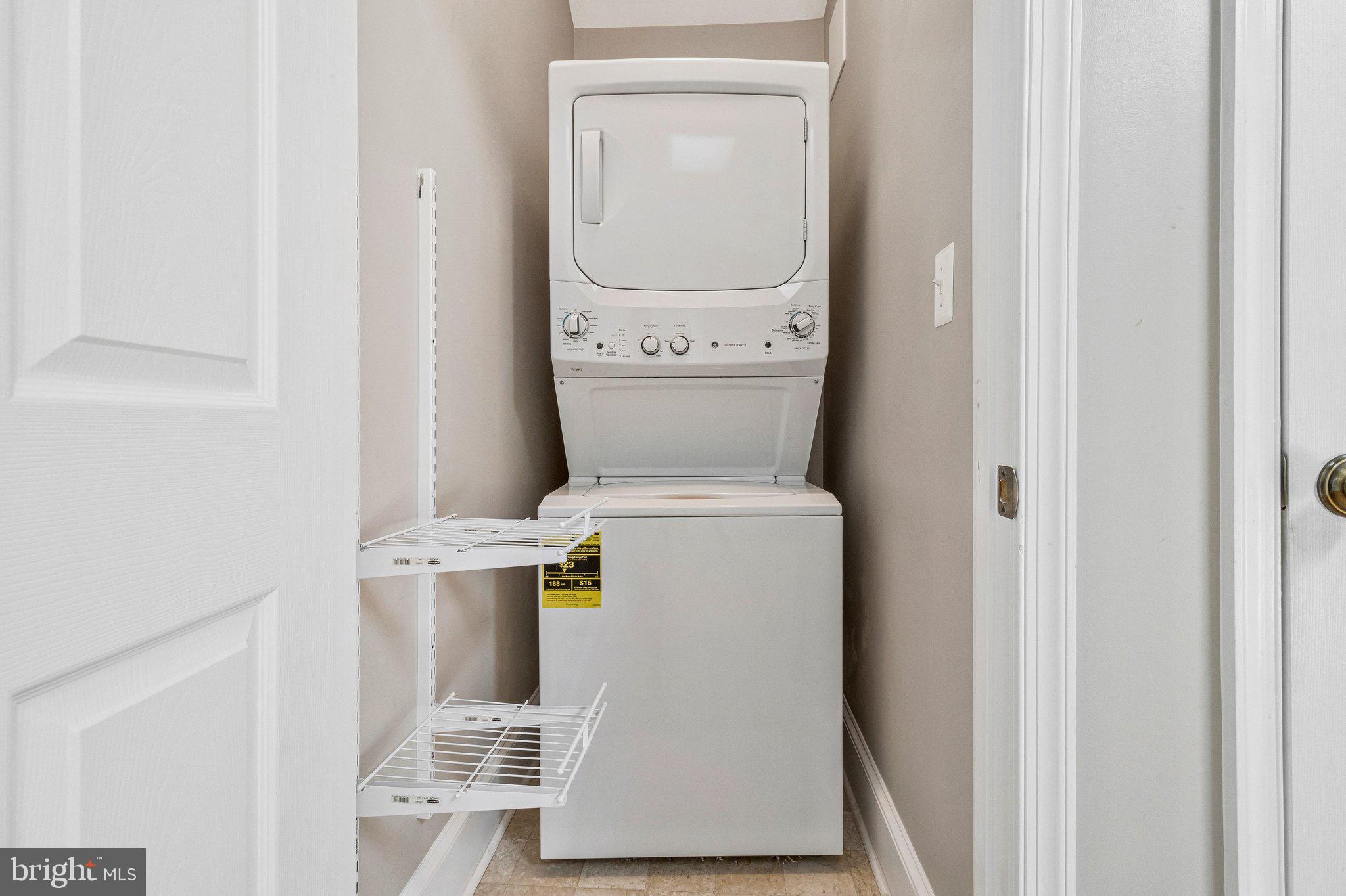 1750 Wexford Way Vienna, VA 22182 - Photo 23 of 67 Separate Laundry on main level
