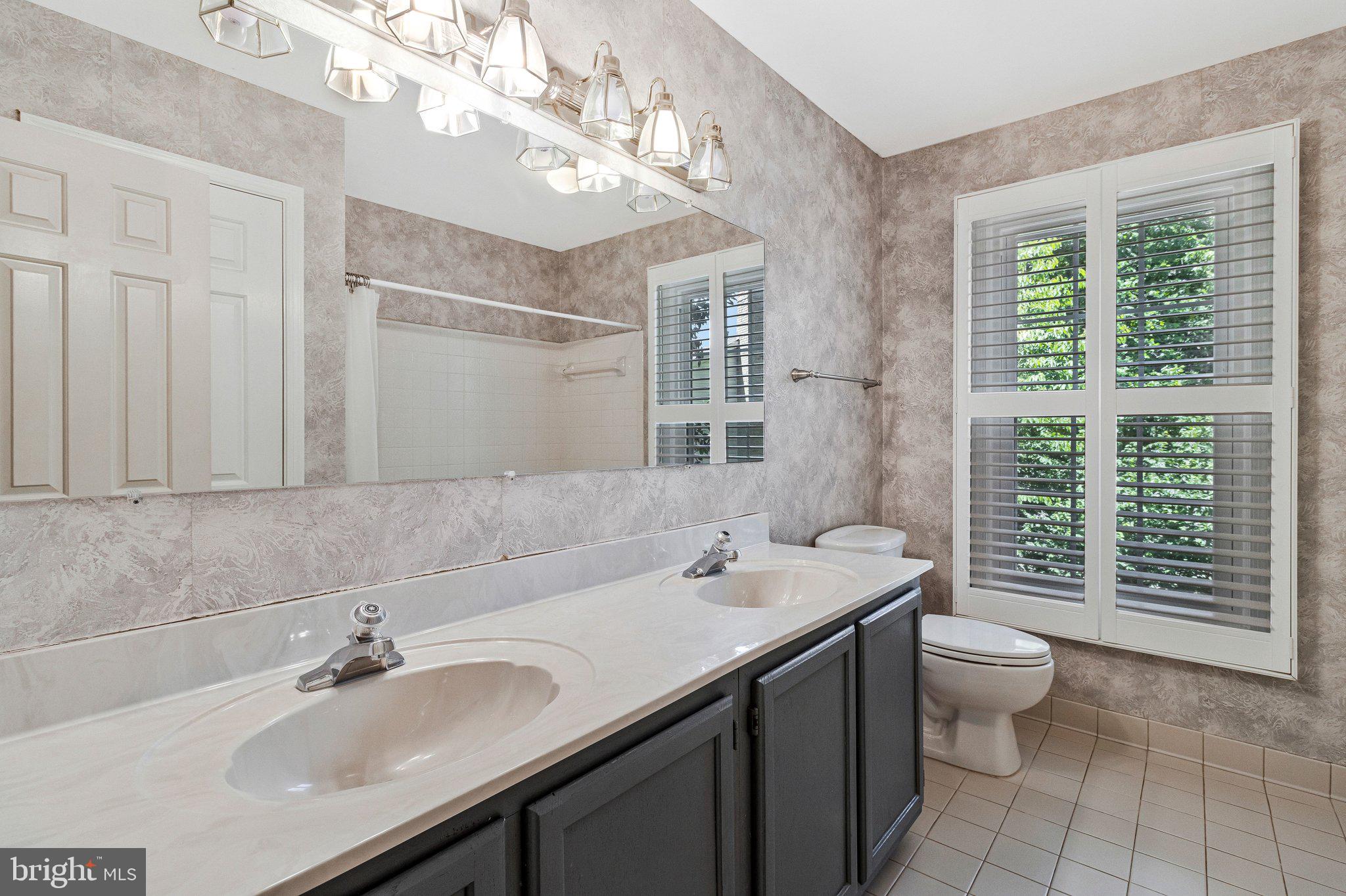 1750 Wexford Way Vienna, VA 22182 - Photo 30 of 67 Full Bath Up