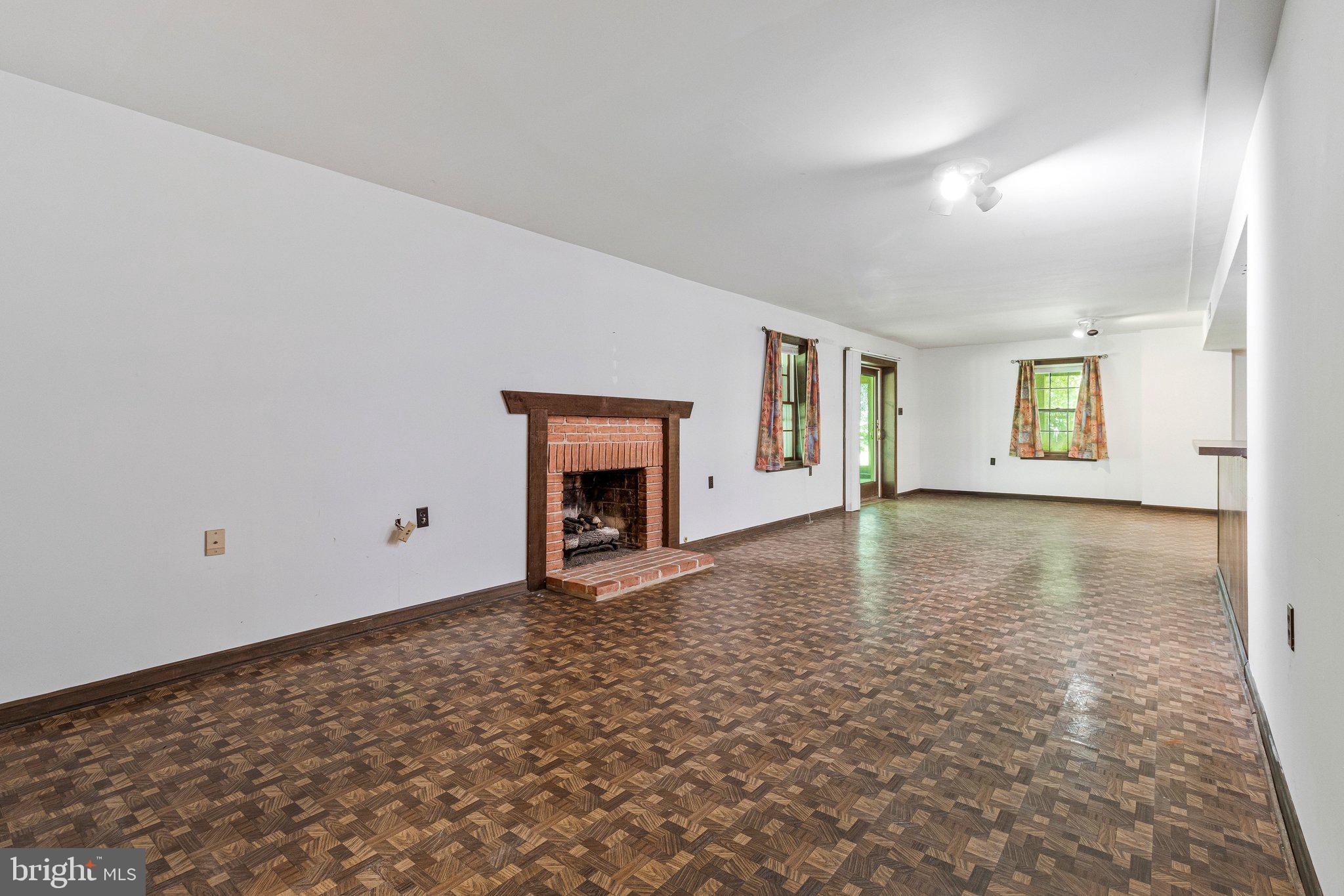 1750 Wexford Way Vienna, VA 22182 - Photo 56 of 67 2 Fireplaces
