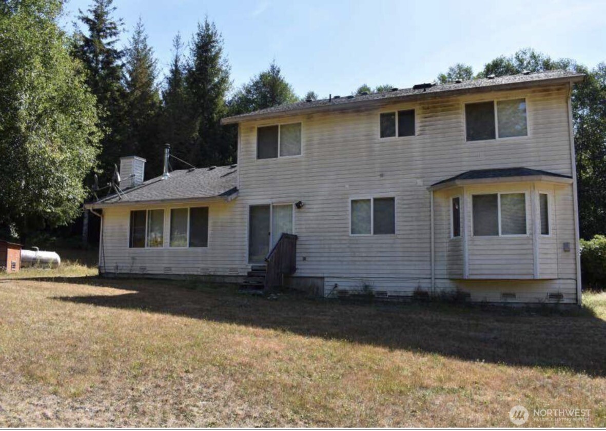 4244 Duckabush Road Brinnon, WA 98320 - Photo 10 of 24