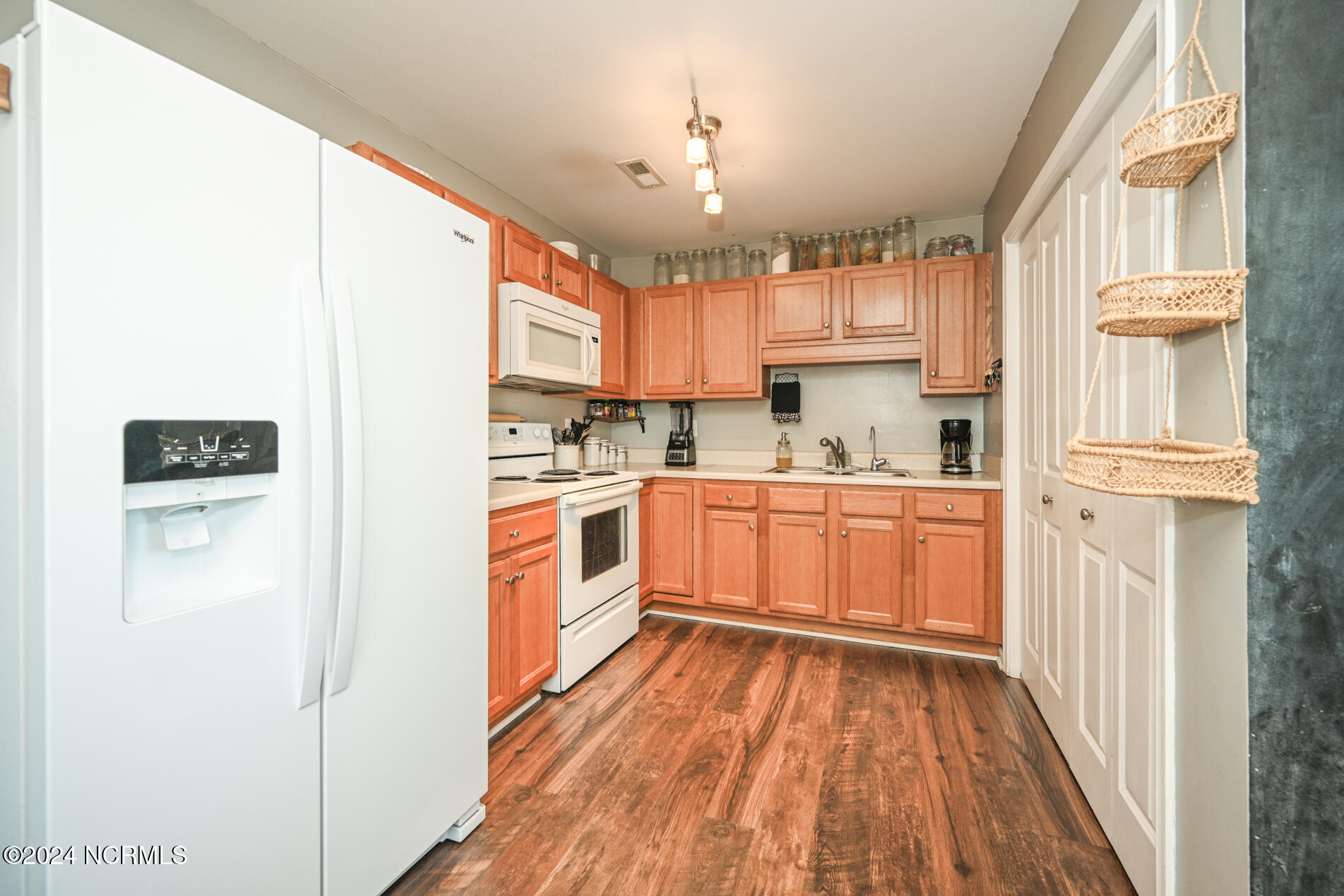 1037 Lake Road Hertford, NC 27944 - Photo 9 of 36 1037 Lake Rd.-13