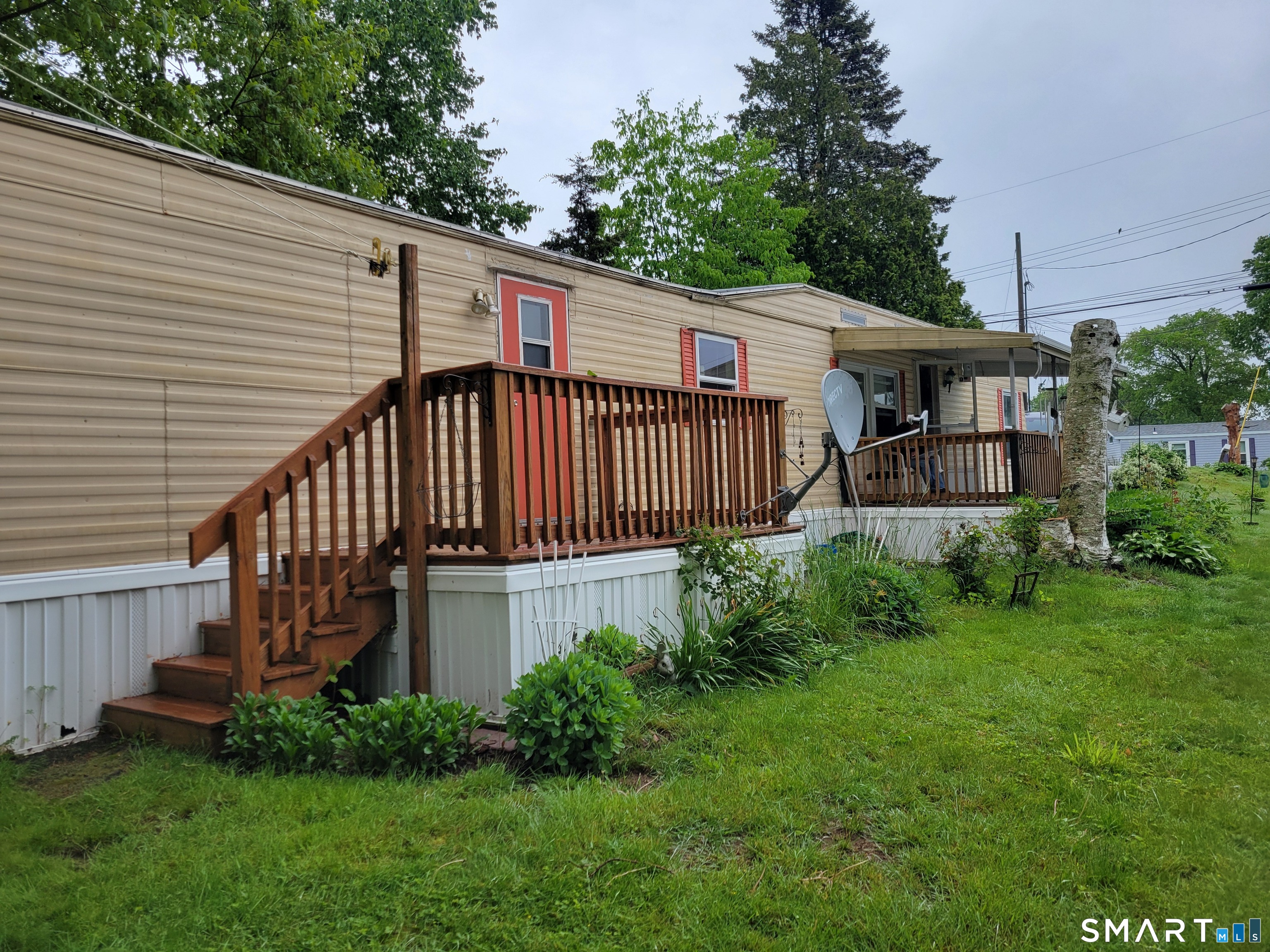 79 A Street Groton, CT 06340 - Photo 8 of 9 Rear deck