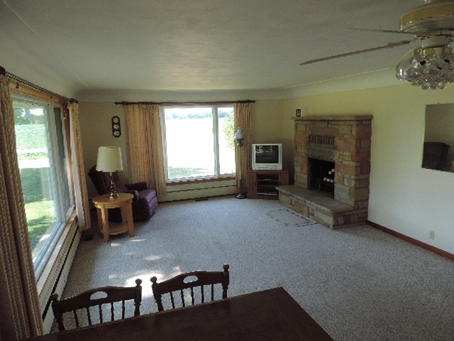 990 South Barry Road Ithaca, MI 48847 - Photo 11 of 28 1877822-10.JPG