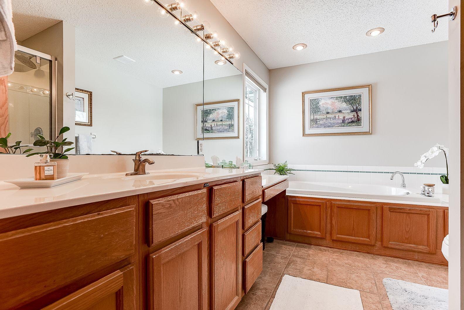 8161 Shadyview Lane North Maple Grove, MN 55311 - Photo 10 of 15