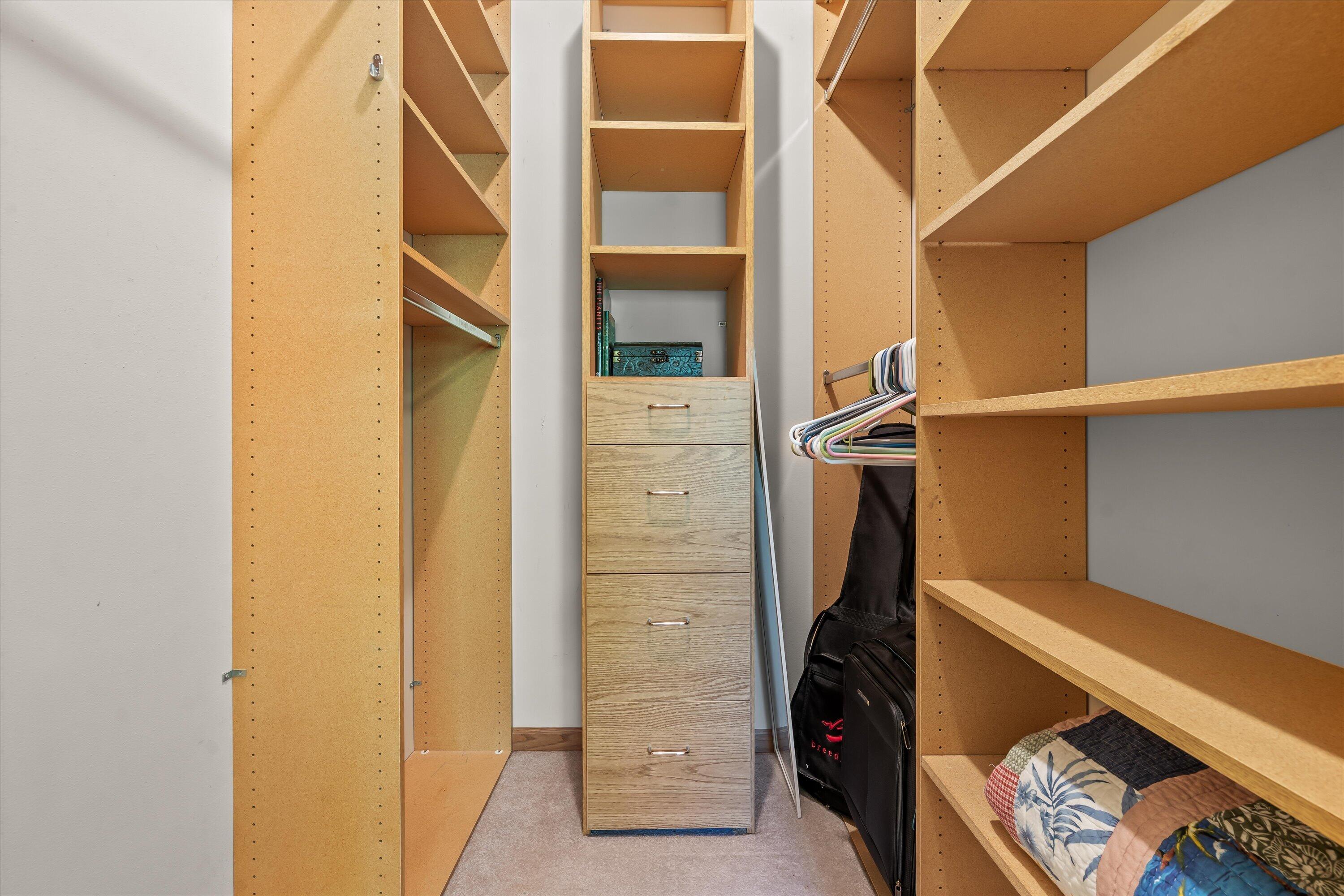 W168N5039 Stonefield Road Menomonee Falls, WI 53051 - Photo 24 of 34 Walk-In Closets