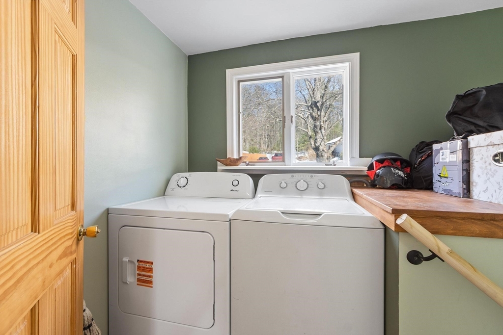 7 Jackson Street Gardner, MA 01440 - Photo 17 of 24 a utility room with dryer and washer