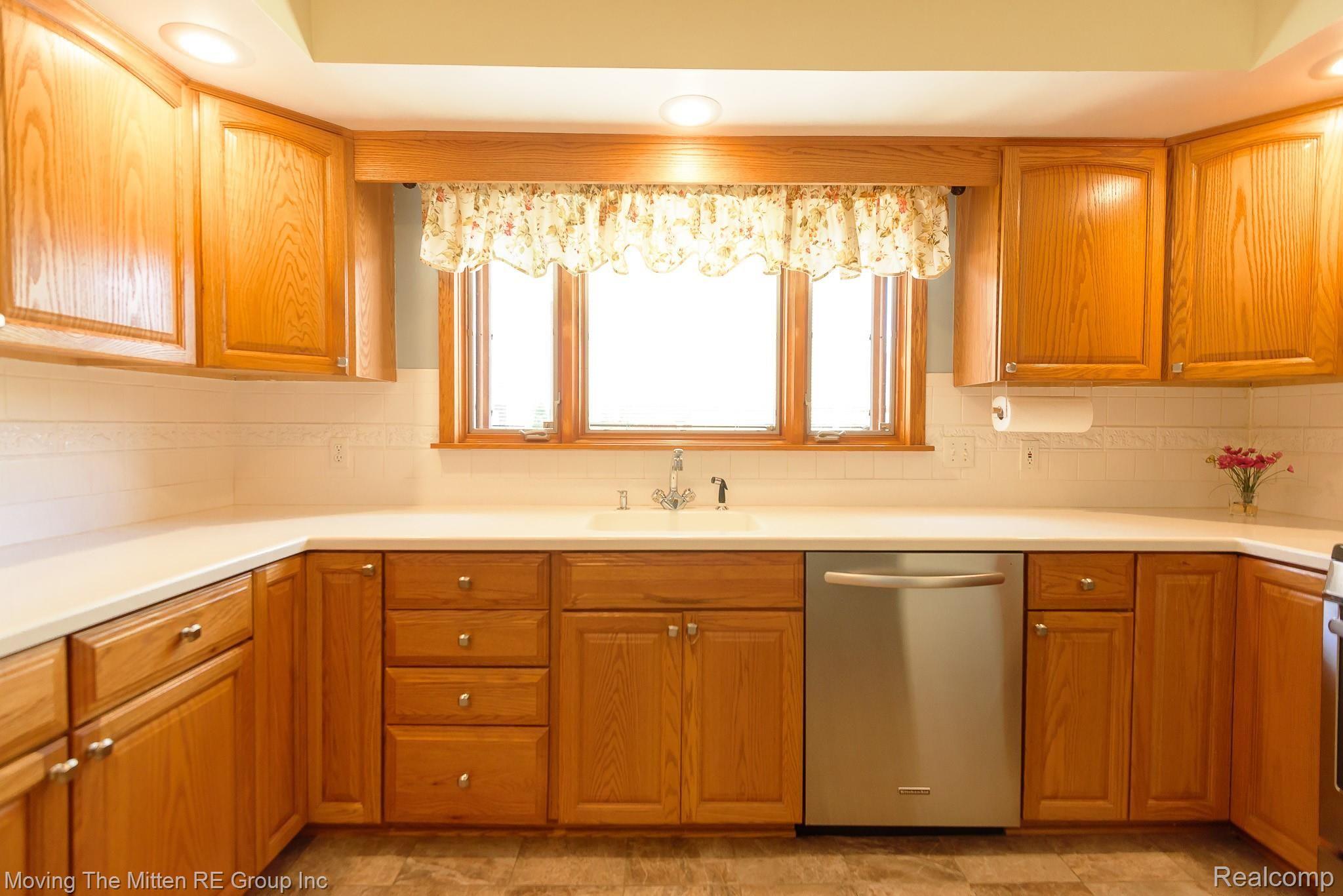 9345 Ruth Avenue Allen Park, MI 48101 - Photo 18 of 57 MTM_9345_ruth-6.jpg