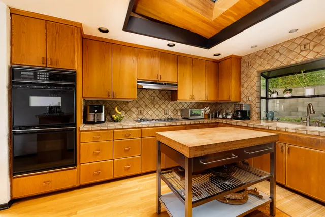 $1,699,000 | 1275 Calle Cerrito, Santa Barbara, CA 93101