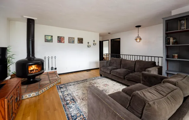 $1,699,000 | 1275 Calle Cerrito, Santa Barbara, CA 93101