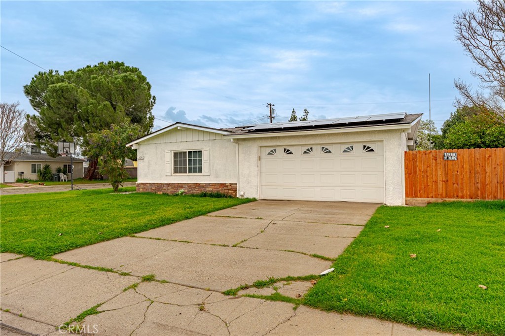 2690 Hawthorne Avenue Merced, CA 95340 - Photo 12 of 36 a view of backyard of house with green space