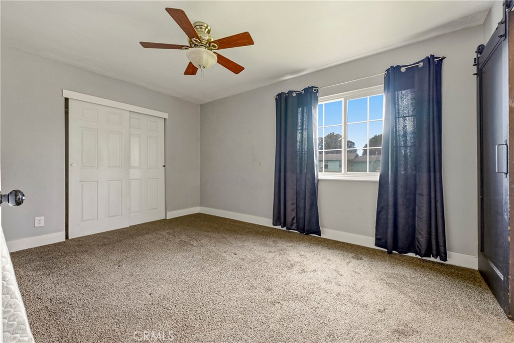2690 Hawthorne Avenue Merced, CA 95340 - Photo 27 of 36 a view of an empty room and window