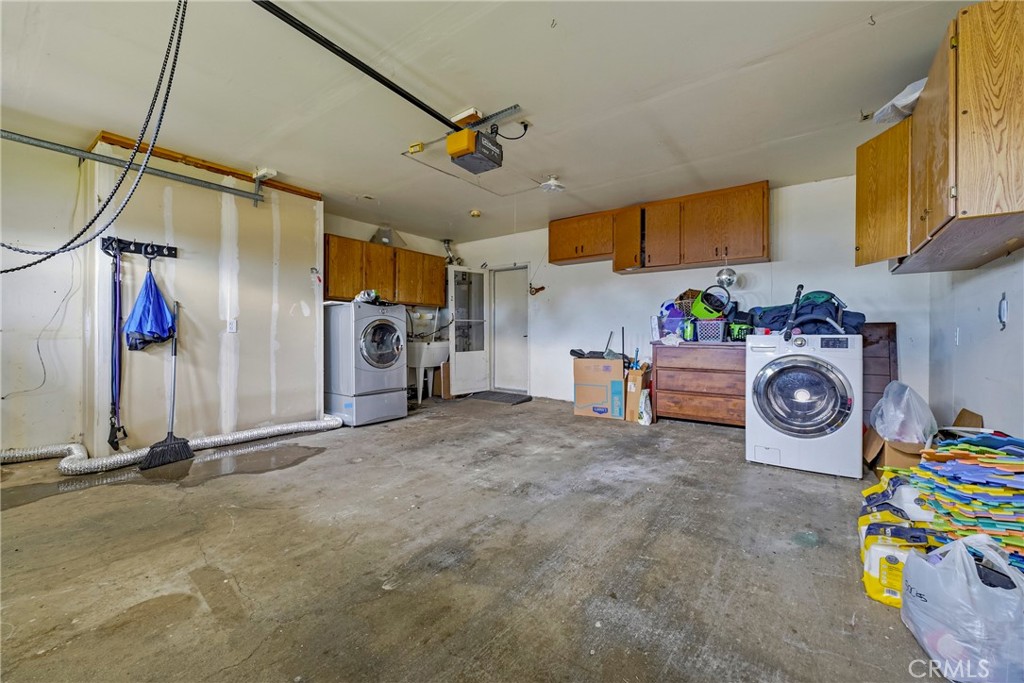 2690 Hawthorne Avenue Merced, CA 95340 - Photo 30 of 36 a view of a storage & utility room with stuff