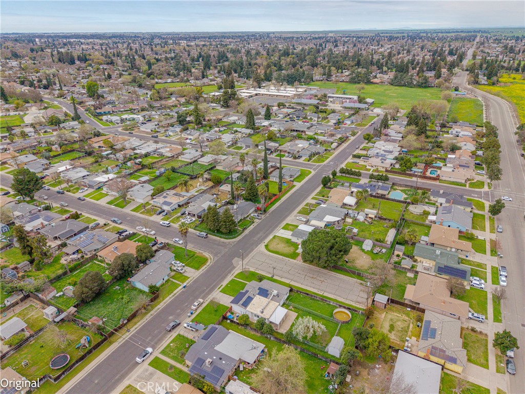 2690 Hawthorne Avenue Merced, CA 95340 - Photo 6 of 36 a view of a city