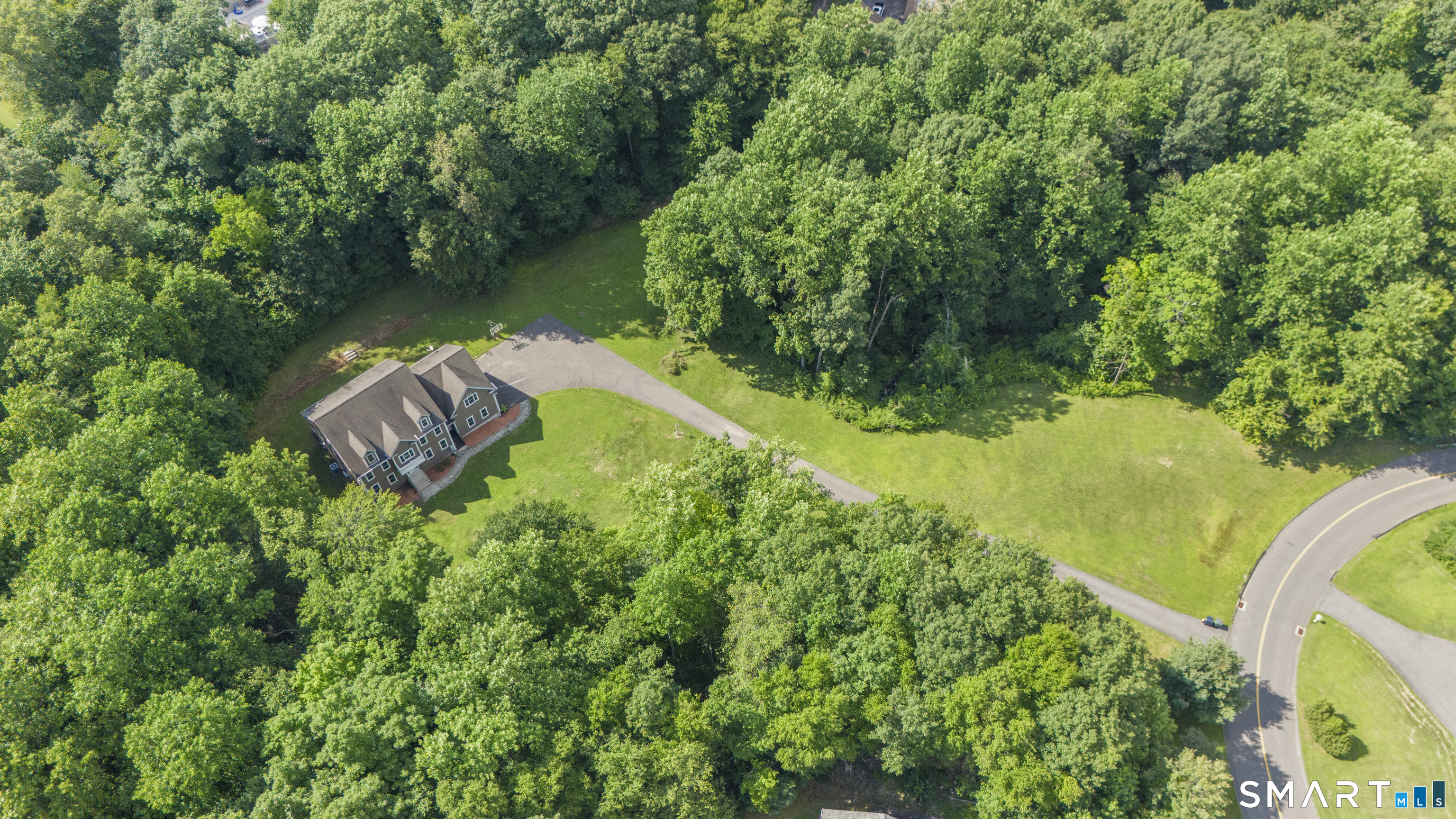 3 Butternut Ridge Road Oxford, CT 06478 - Photo 3 of 34 Gallery Image 3