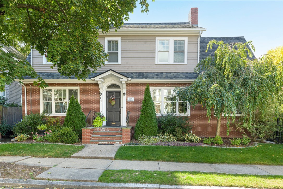 141 Emeline Street Providence, RI 02906 - Photo 1 of 33