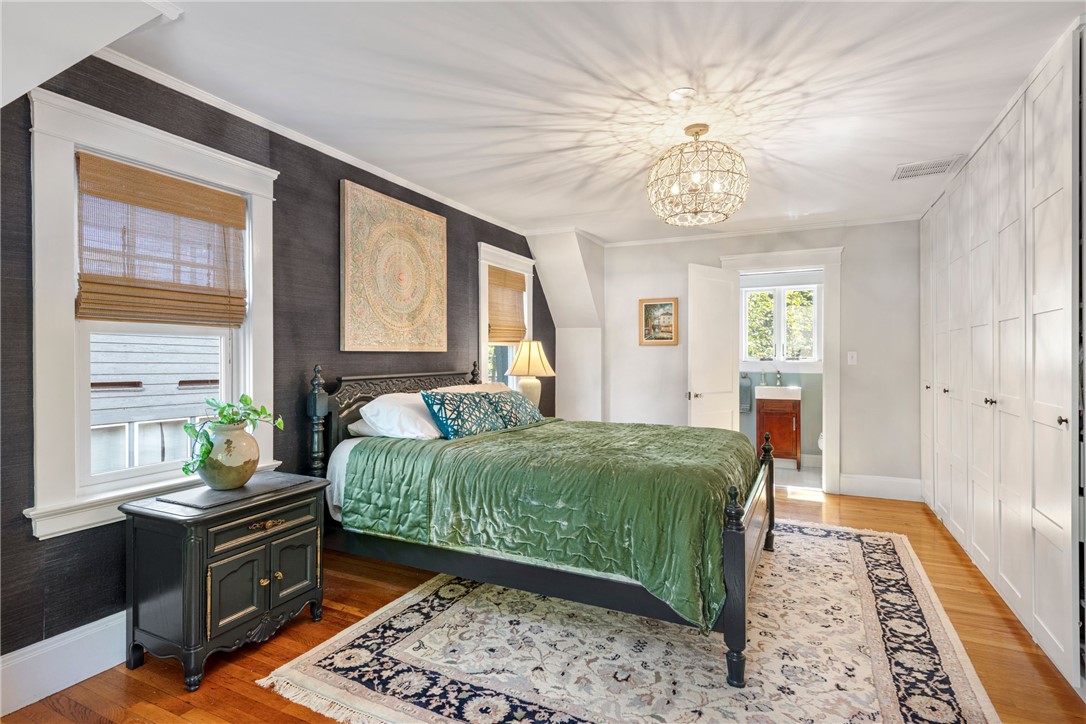 141 Emeline Street Providence, RI 02906 - Photo 19 of 33