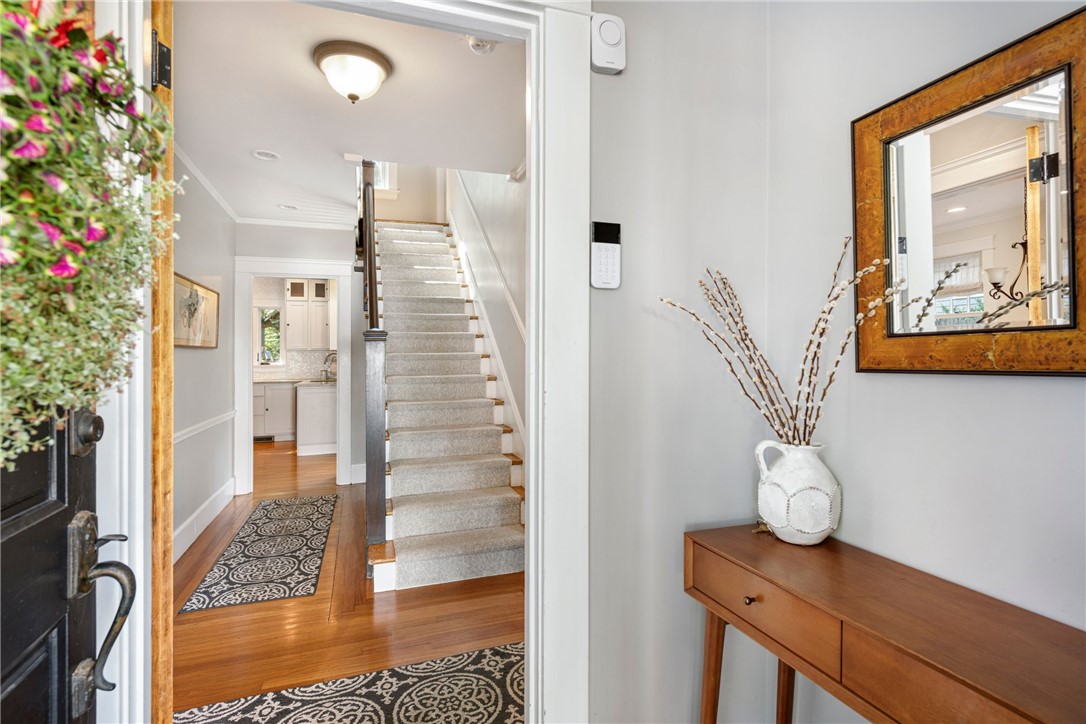 141 Emeline Street Providence, RI 02906 - Photo 3 of 33