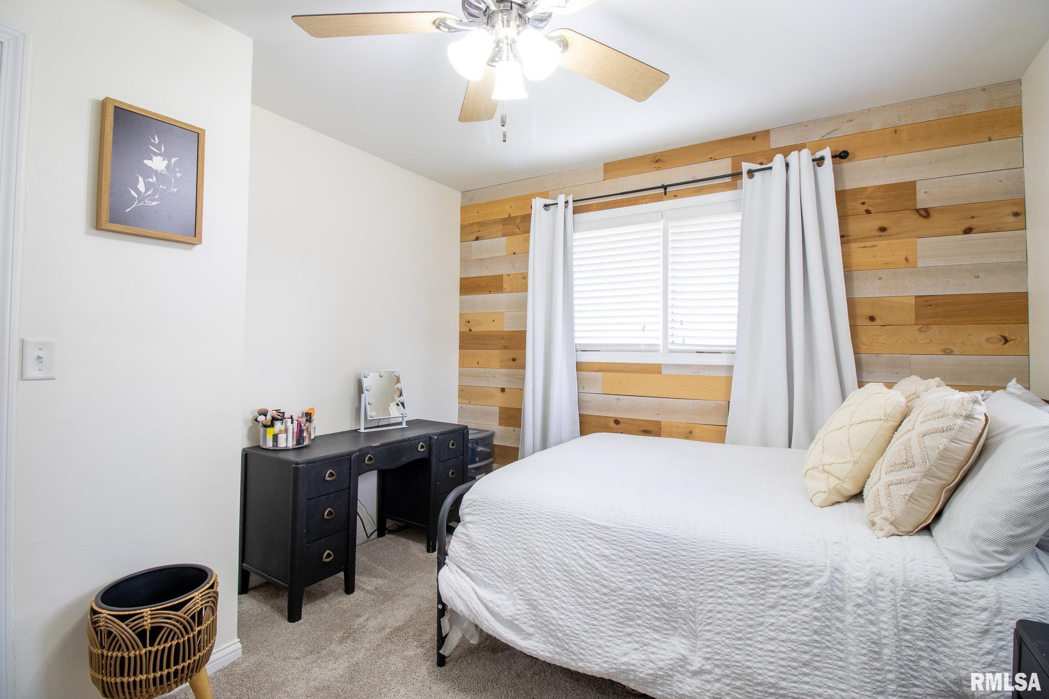 623 West Timber Ridge Drive Peoria, IL 61615 - Photo 14 of 20 Gallery Image 14