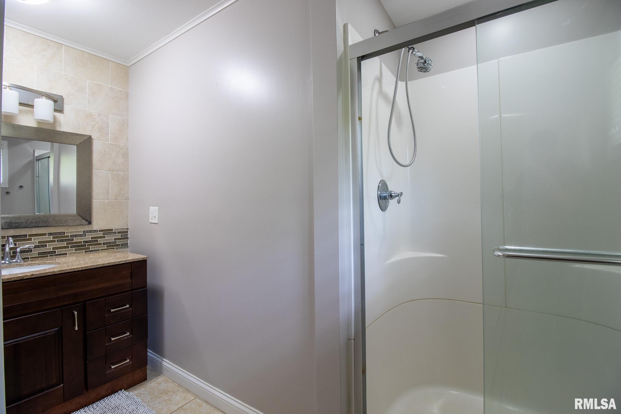 623 West Timber Ridge Drive Peoria, IL 61615 - Photo 19 of 20 Gallery Image 19