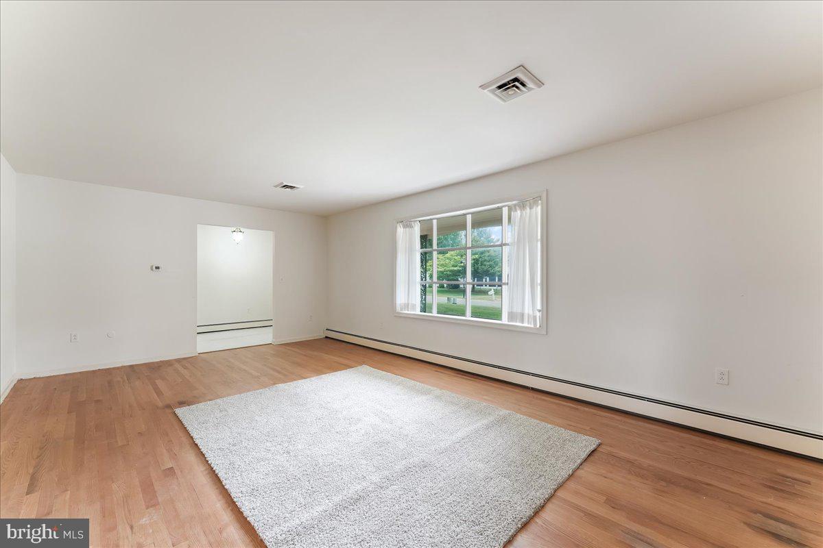 182 Greenview Drive Dover, DE 19901 - Photo 4 of 28