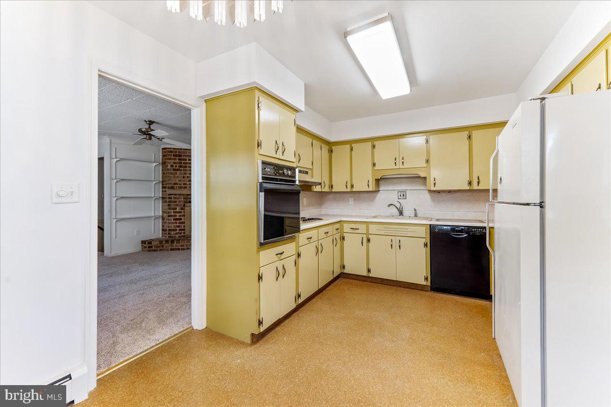 182 Greenview Drive Dover, DE 19901 - Photo 8 of 28