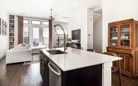 $475,000 | 4222 Roseland Avenue, Unit 102, Dallas, TX 75204