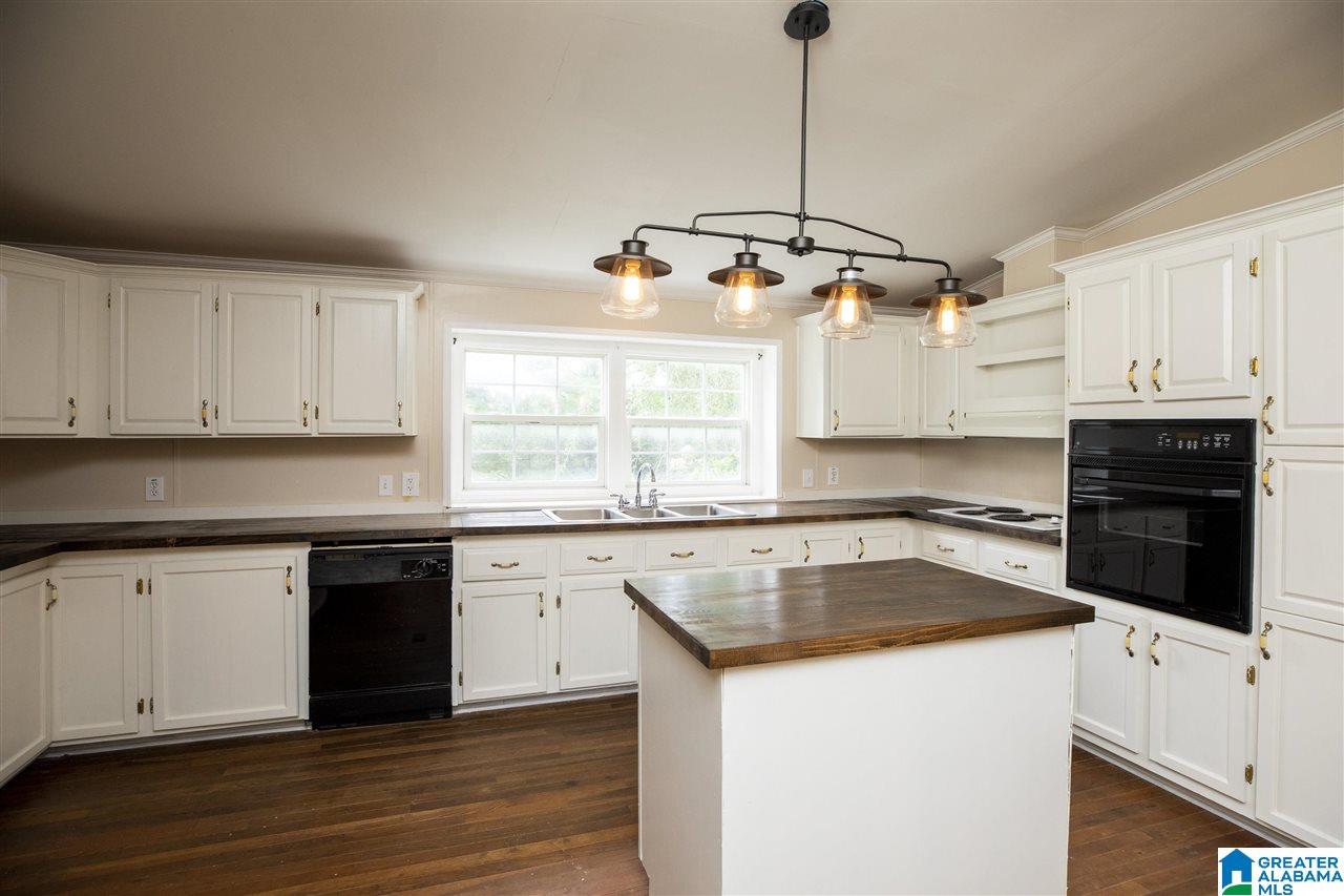 84 Jim Thomas Road Hayden, AL 35079 - Photo 15 of 42