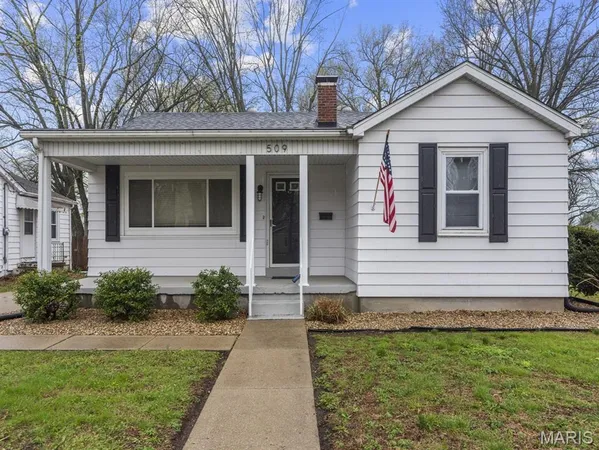 $229,900 | 509 North Jefferson Street, Mascoutah, IL 62258