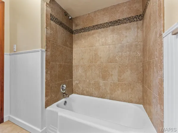 $229,900 | 509 North Jefferson Street, Mascoutah, IL 62258