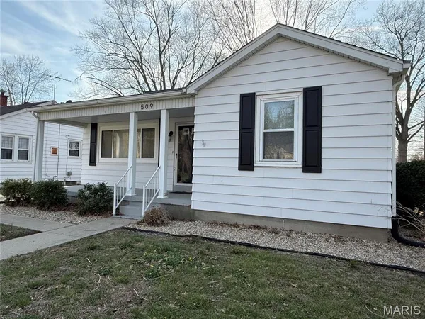 $229,900 | 509 North Jefferson Street, Mascoutah, IL 62258