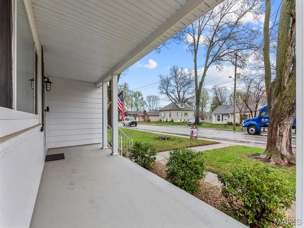 $229,900 | 509 North Jefferson Street, Mascoutah, IL 62258