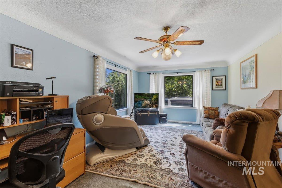 4619 Freemont Street Boise, ID 83706 - Photo 3 of 27 Living area with light blue wall accents