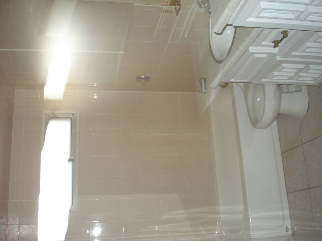 7150 West Granada Road Phoenix, AZ 85035 - Photo 4 of 7 Bath