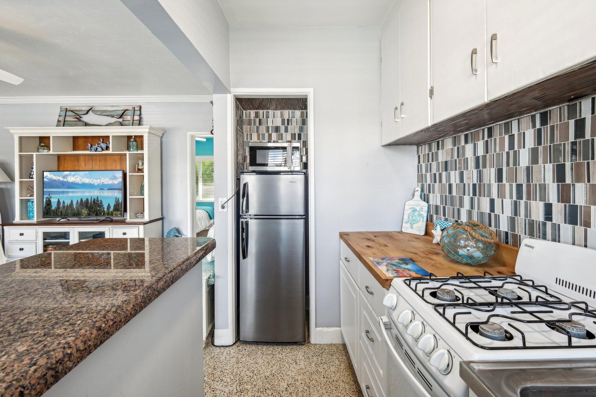 1006 Casuarina Road, Unit 11 Delray Beach, FL 33483 - Photo 12 of 19 Casuarina Rd 11-014