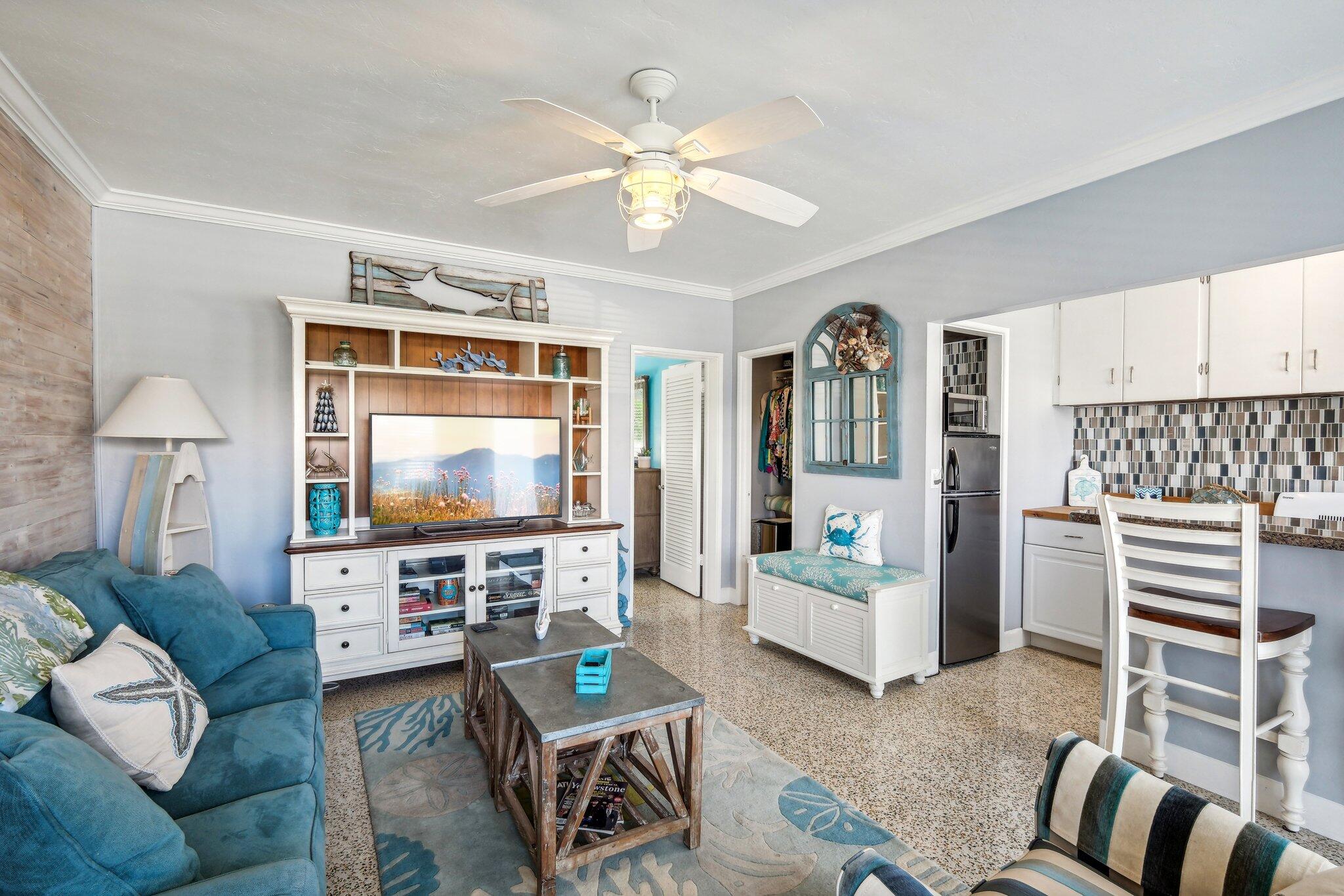 1006 Casuarina Road, Unit 11 Delray Beach, FL 33483 - Photo 8 of 19 Casuarina Rd 11-010
