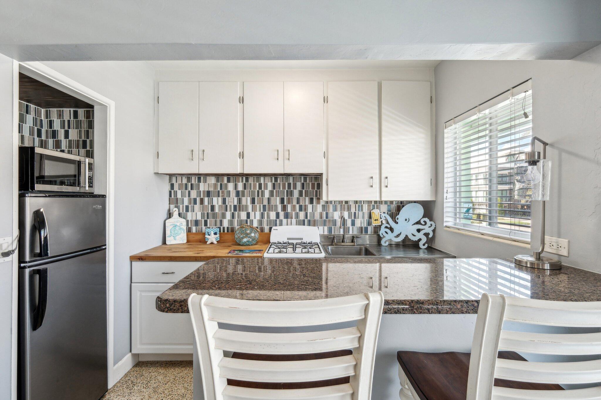1006 Casuarina Road, Unit 11 Delray Beach, FL 33483 - Photo 10 of 19 Casuarina Rd 11-012